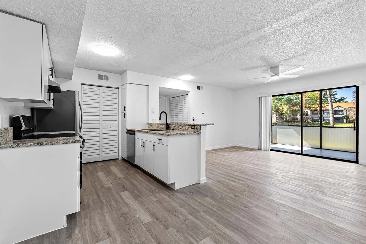 2 bedroom condo for sale in Naples FL Arbour Walk Cir