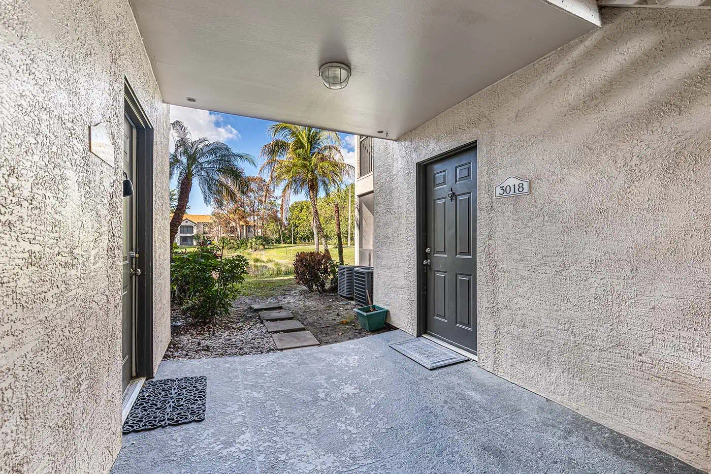 2 bedroom condo for sale in Naples FL Arbour Walk Cir